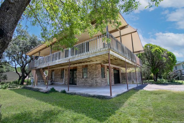 582 Orbit Dr, Canyon Lake, TX 78133