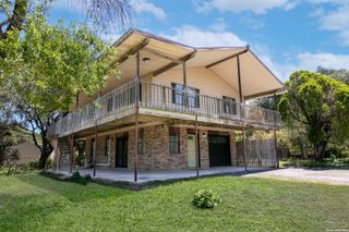 582 Orbit Dr, Canyon Lake, TX 78133