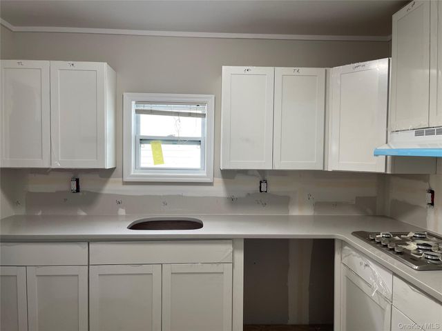 32 Florida Street, Long Beach, NY 11561
