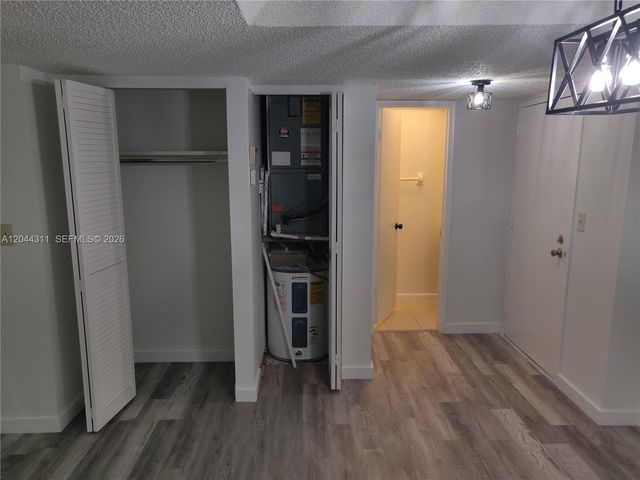 3750 Inverrary Drive 2Q, Lauderhill, FL 33319