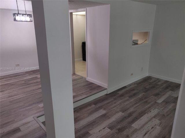 3750 Inverrary Drive 2Q, Lauderhill, FL 33319