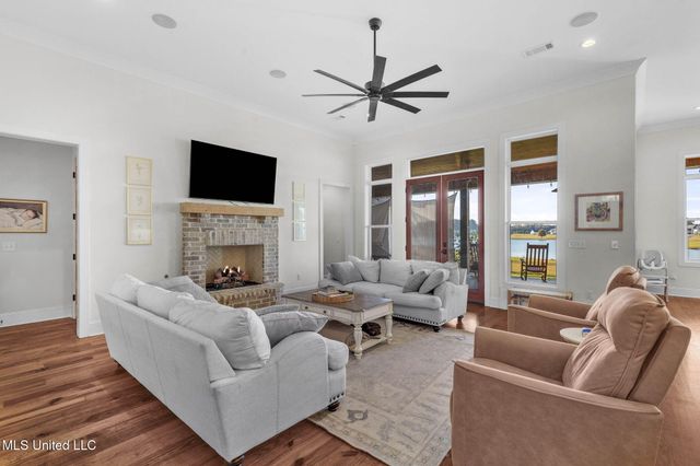 104 Chamberlin Court, Madison, MS 39110