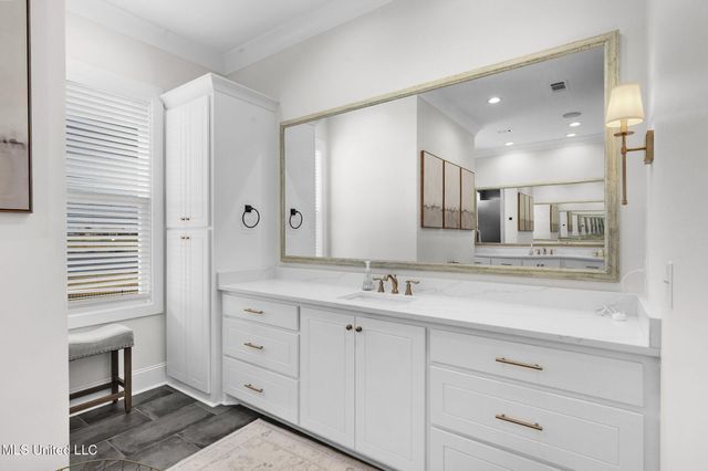 104 Chamberlin Court, Madison, MS 39110