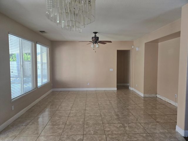 5420 Spur St, Riverbank, CA 95367