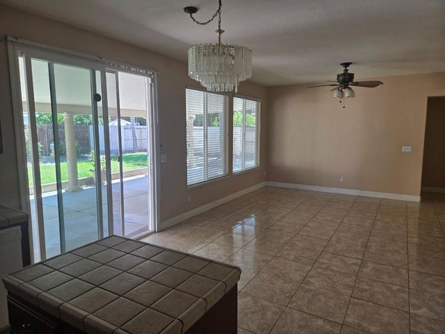 5420 Spur St, Riverbank, CA 95367