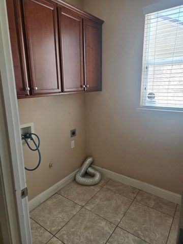 5420 Spur St, Riverbank, CA 95367