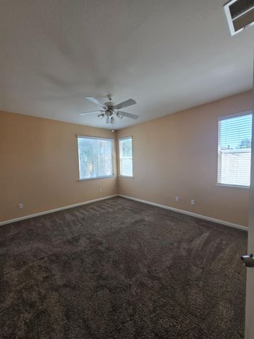 5420 Spur St, Riverbank, CA 95367