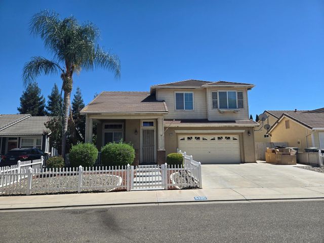 5420 Spur St, Riverbank, CA 95367