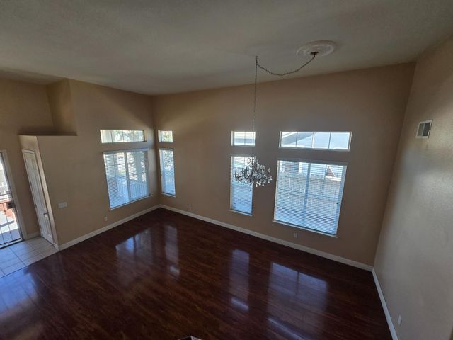 5420 Spur St, Riverbank, CA 95367