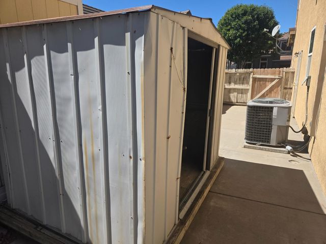 5420 Spur St, Riverbank, CA 95367