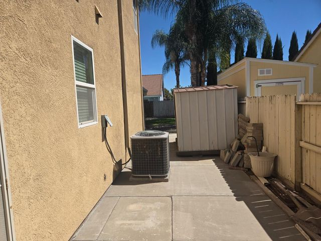 5420 Spur St, Riverbank, CA 95367