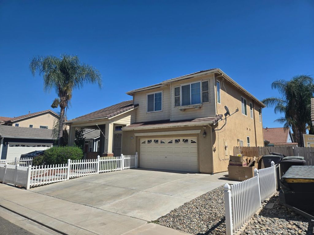 5420 Spur St, Riverbank, CA 95367