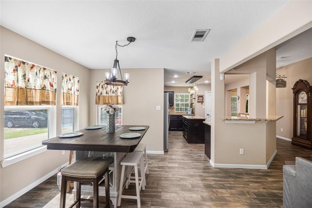 8997 Hickory Road, Plantersville, TX 77363