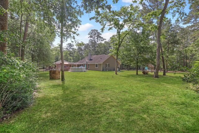 8997 Hickory Road, Plantersville, TX 77363