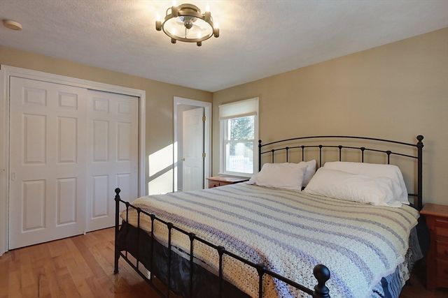 154 Townsend St, Pepperell, MA 01463