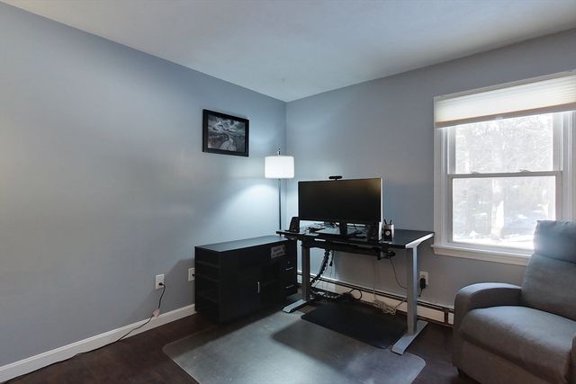 154 Townsend St, Pepperell, MA 01463