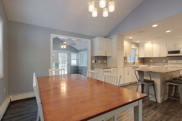 154 Townsend St, Pepperell, MA 01463