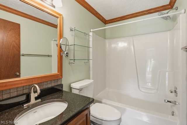 5321 Young Road, Stow, OH 44224