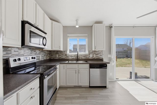 16115 Birch Avenue, Omaha, NE 68136