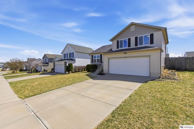 16115 Birch Avenue, Omaha, NE 68136