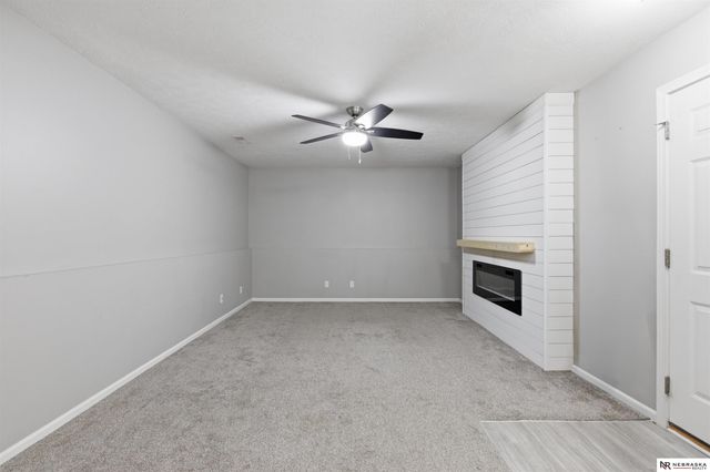 16115 Birch Avenue, Omaha, NE 68136