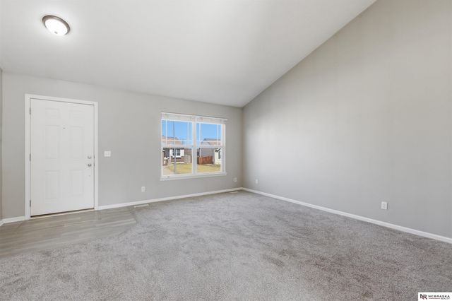 16115 Birch Avenue, Omaha, NE 68136