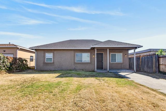 3812 Mahogany St, Sacramento, CA 95838