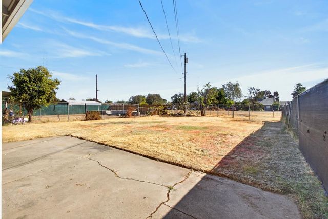 3812 Mahogany St, Sacramento, CA 95838