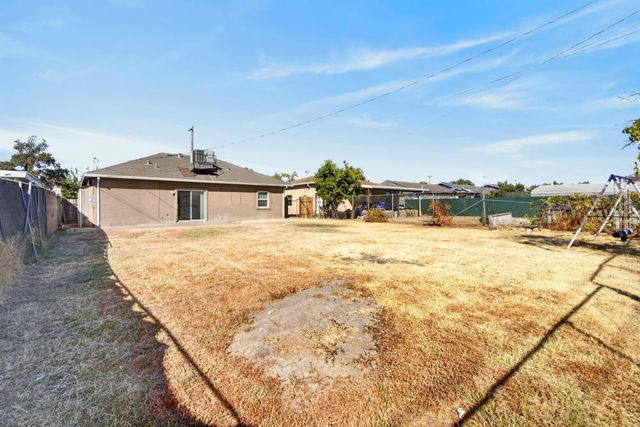 3812 Mahogany St, Sacramento, CA 95838