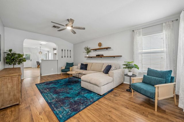 5357 Hartson, Kyle, TX 78640