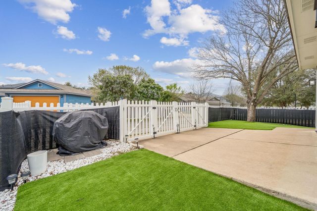 5357 Hartson, Kyle, TX 78640