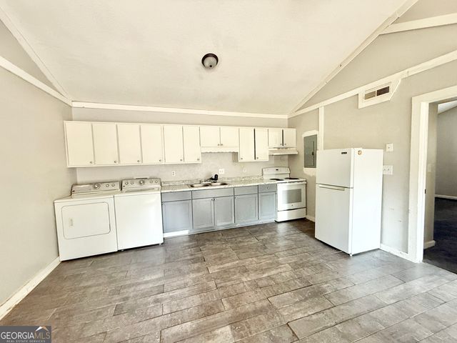 4701 Flat Shoals Road, Union City, GA 30291