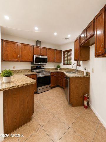 11140 N 82ND Lane, Peoria, AZ 85345