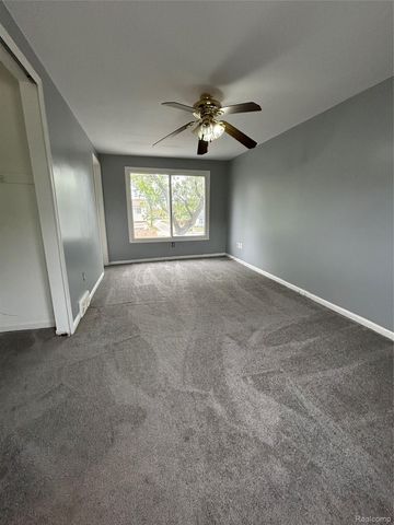 7004 Orchard Avenue, Warren, MI 48091