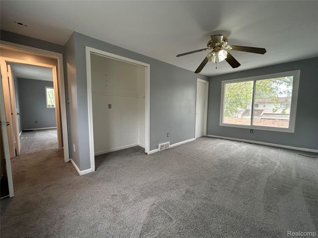 7004 Orchard Avenue, Warren, MI 48091