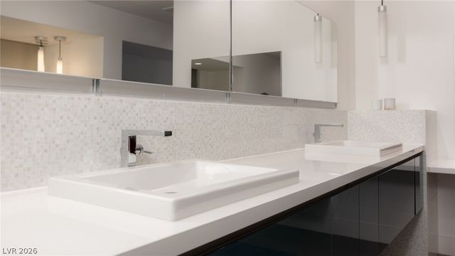 2609 Pinto Lane, Las Vegas, NV 89107