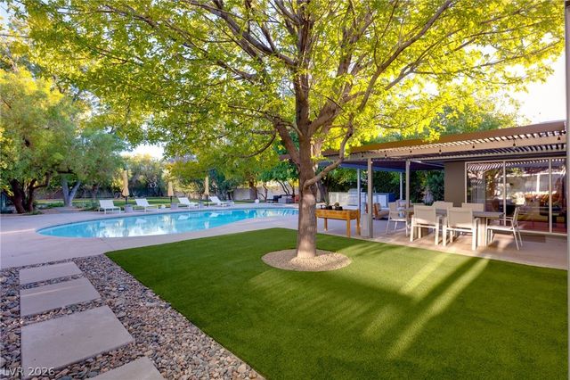 2609 Pinto Lane, Las Vegas, NV 89107