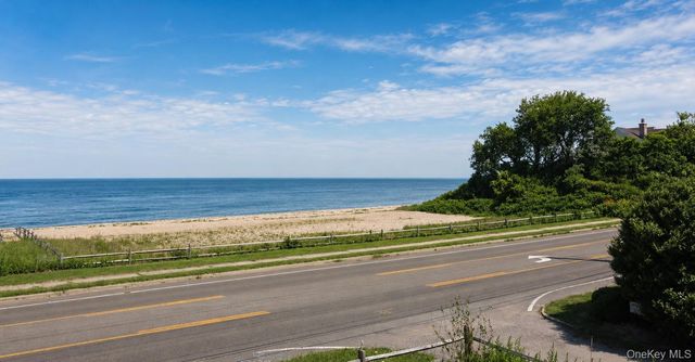 345 Old Cove Boulevard, Southold, NY 11971