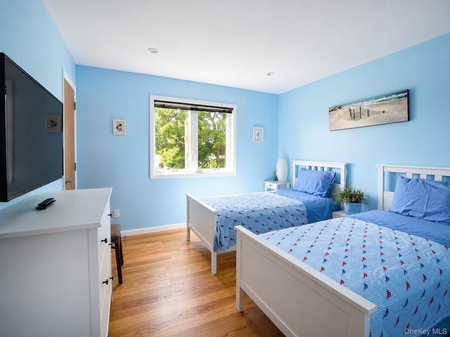 345 Old Cove Boulevard, Southold, NY 11971
