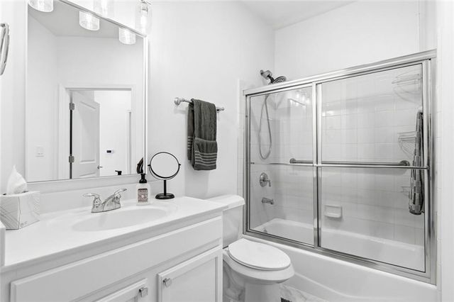 3040 Peachtree NW Road 1811, Atlanta, GA 30305