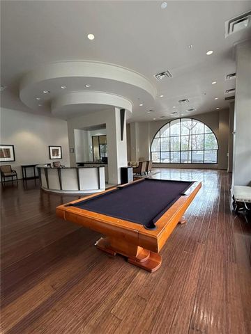 3040 Peachtree NW Road 1811, Atlanta, GA 30305