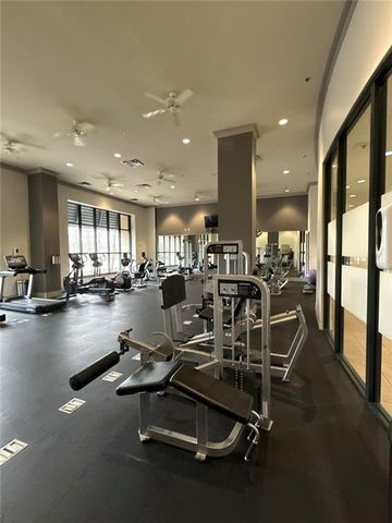 3040 Peachtree NW Road 1811, Atlanta, GA 30305