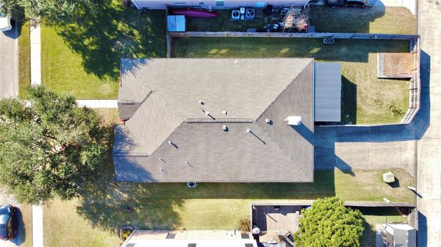 674 Fountain View Lane, League City, TX 77573