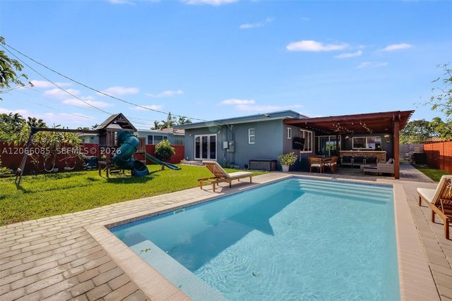7549 Buccaneer Ave 7549, North Bay Village, FL 33141