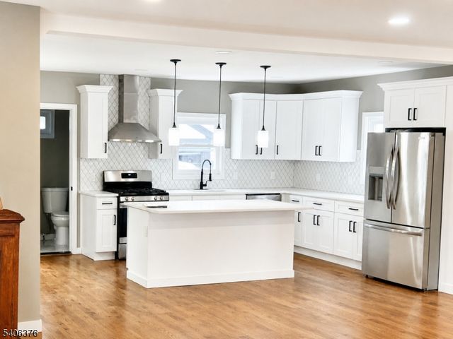 55 Rock Spring Ave, West Orange Twp., NJ 07052