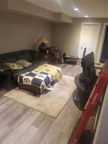 1856 Wrigley Street, Ely, IA 52227