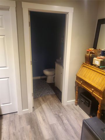 1856 Wrigley Street, Ely, IA 52227