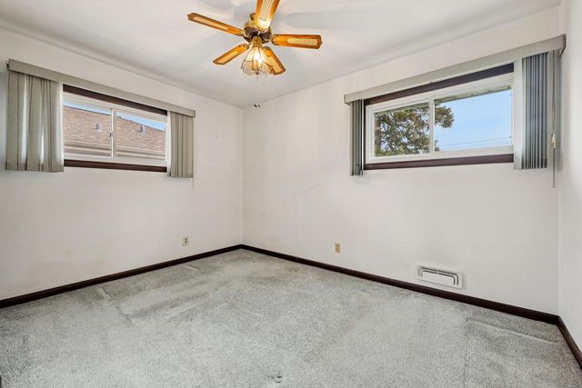 6606 S 20th STREET, Milwaukee, WI 53221