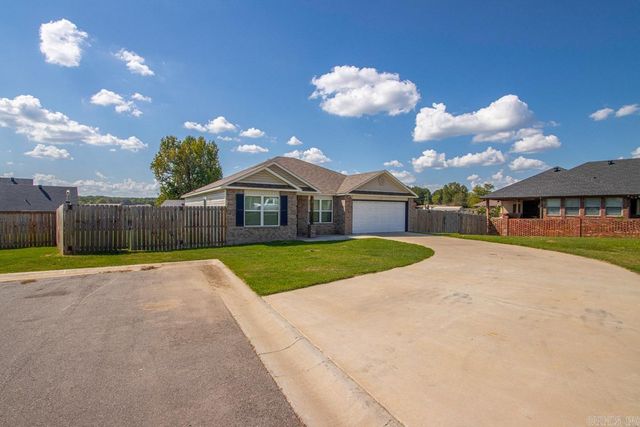117 James Dr, Beebe, AR 72012