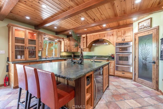 535 Cienega Road, Big Bear Lake, CA 92315